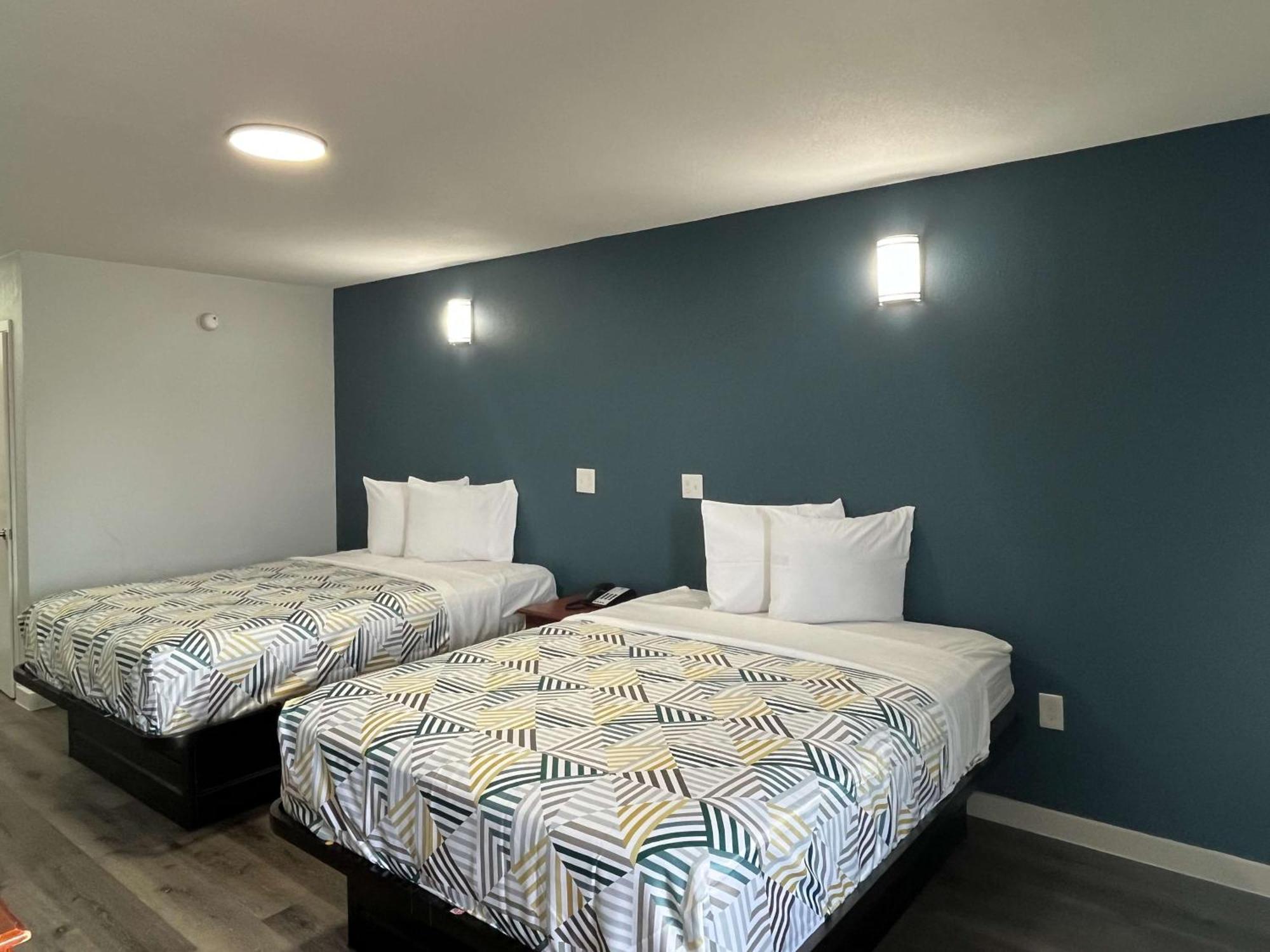 Motel 6 Greenwood, Ms Екстер'єр фото